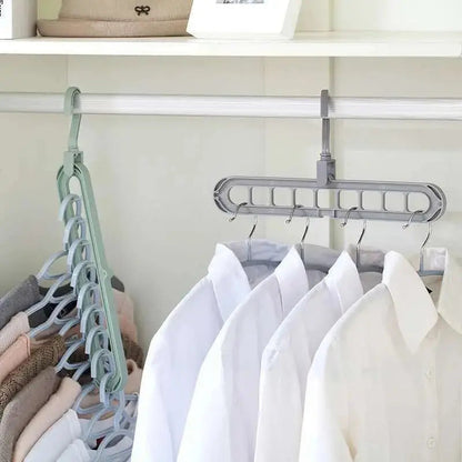 Wardrobe organizer - create more order and space