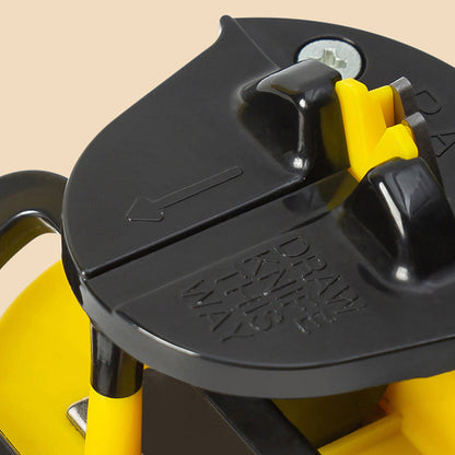 Knife sharpener with suction cup - compact and safe